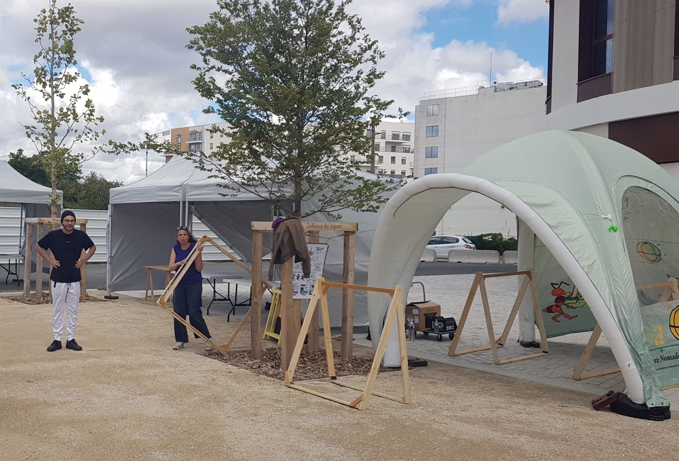 Installation de structures en bois à l’inauguration des espaces publics des Groues, Nanterre